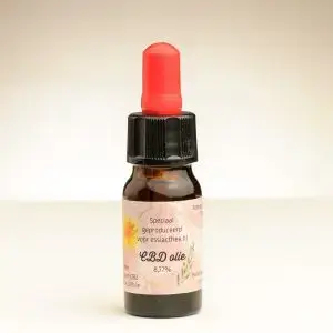 CBD-Öl 8,77% aus Hanf in einer 10-ml-Pipettenflasche